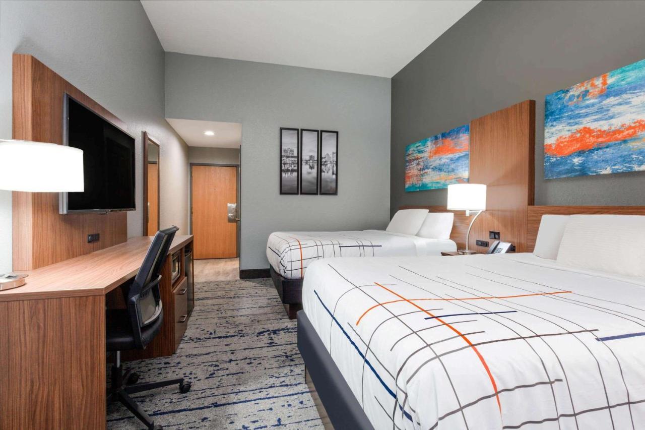 La Quinta By Wyndham St. Petersburg Northeast *Newly Renovated Hotel Kültér fotó